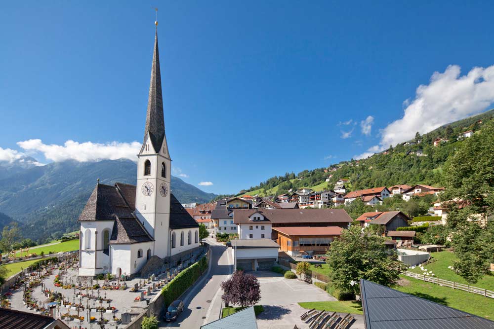 Blick auf Wenns im Pitztal