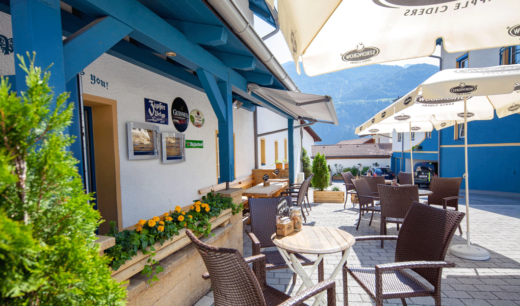 Terrassendetail des Rutsche Hostels